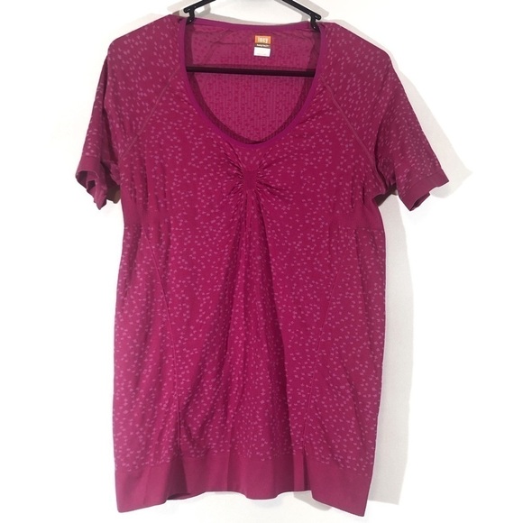 Lucy pink athletic top - Picture 1 of 7